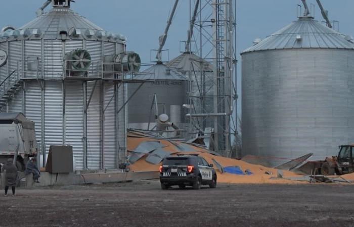[PHOTOS] Incident near a grain silo in Montmagny: a man in...