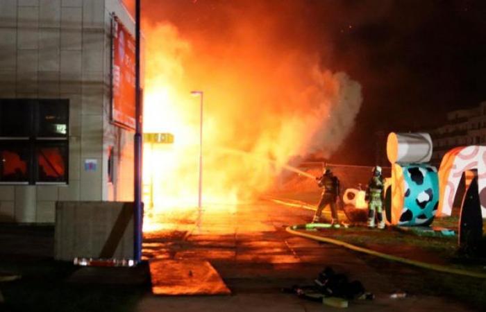 Four minors arrested in connection with fire in Utrecht theater building...