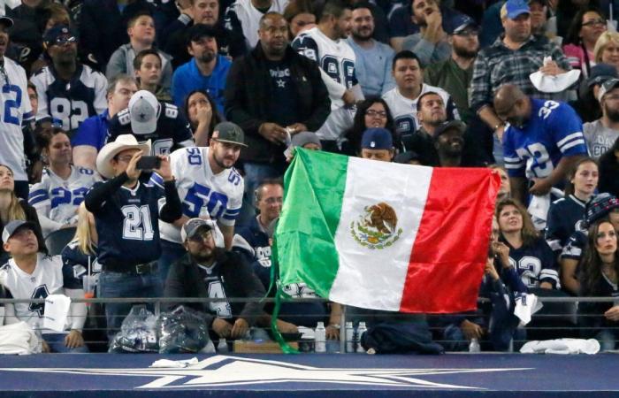 Mexicans invade Dallas for game against Steelers