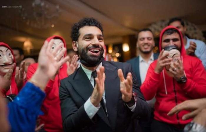 Mohamed Salah dances at his brother’s wedding in the manner of...