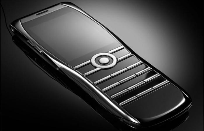 “Xor Titanium” is the luxury phone of the rich … with...