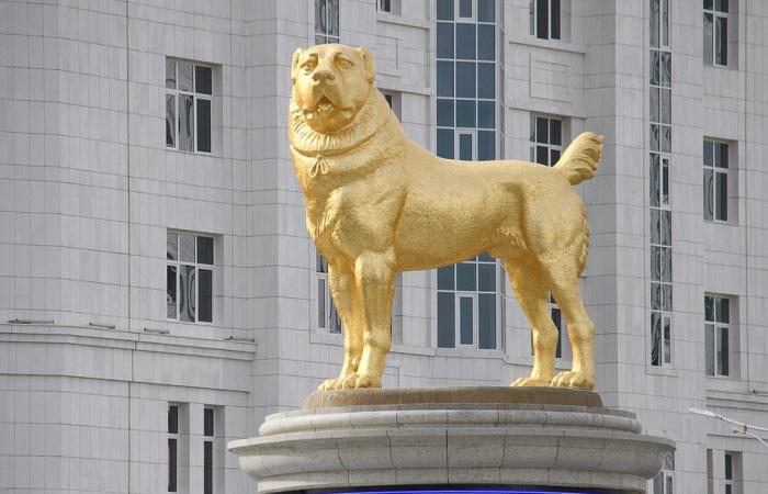Turkmenistan’s ruler unveils the 50-foot golden statue of his favorite dog
