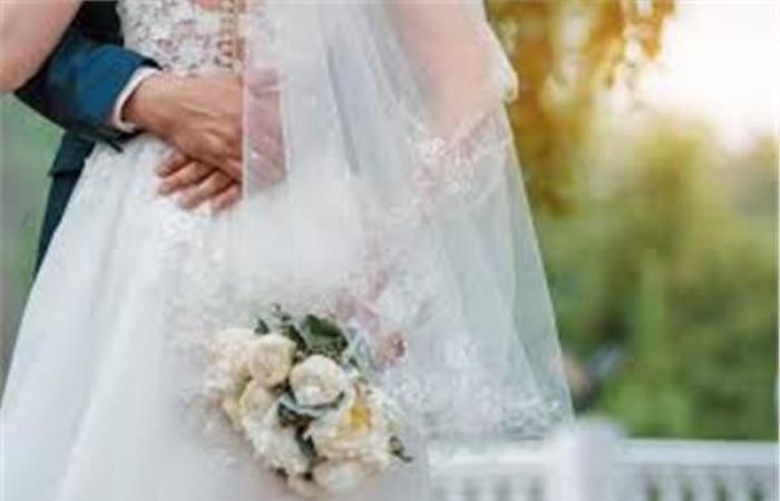 A bride dies 15 minutes after her wedding