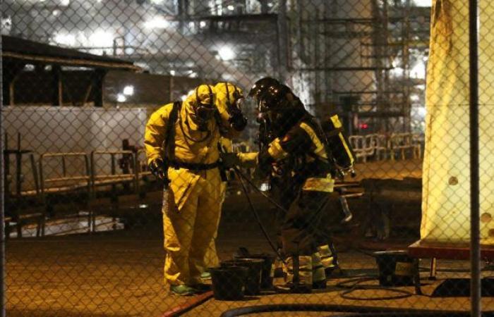 Leakage of hazardous substance at BP in Rotterdam, two employees injured...