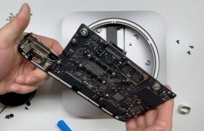 Disassembly: a lot of emptiness inside the Mac mini M1