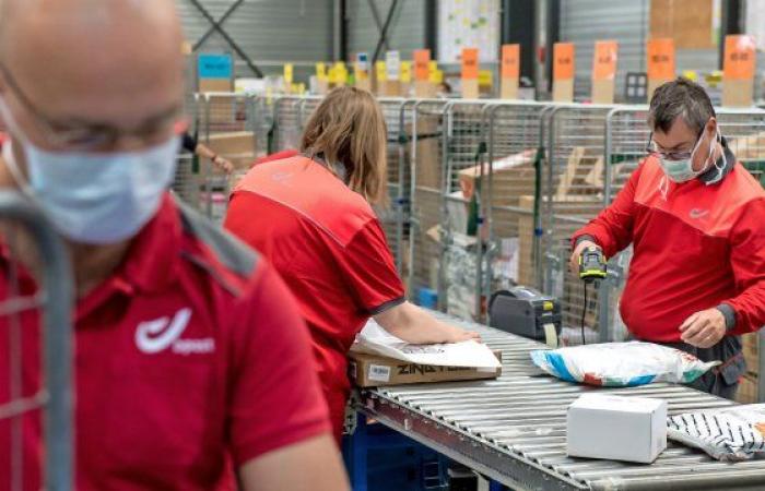 Bpost charges 1 euro extra per package for a month