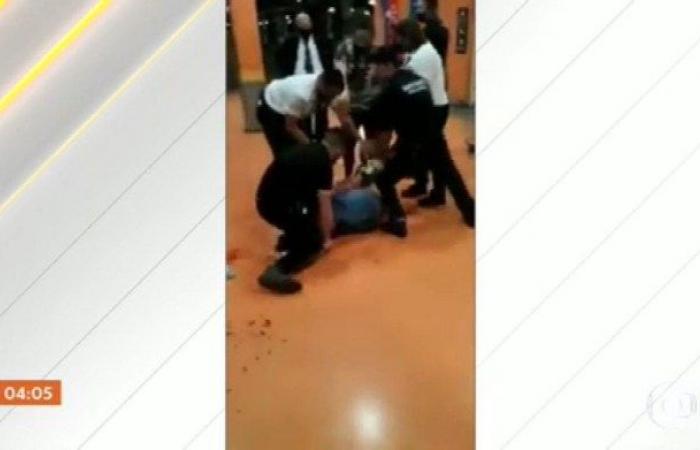 Black man beaten to death in supermarket of Carrefour group in...