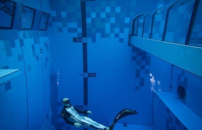 the deepest swimming pool in the world has opened its doors