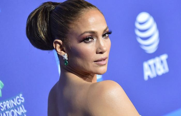 Jennifer Lopez: The singer inspires with a nude photo