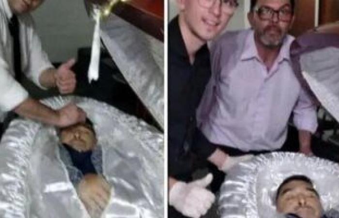 Pictures showing Maradonas face lying in the coffin before his burial...