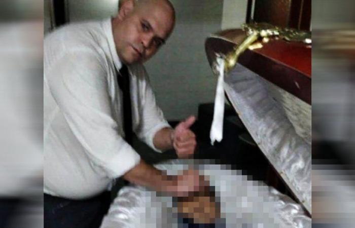 Because of a selfie with the corpse: Maradona’s undertaker has lost...