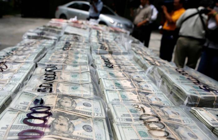 US moves against money laundering