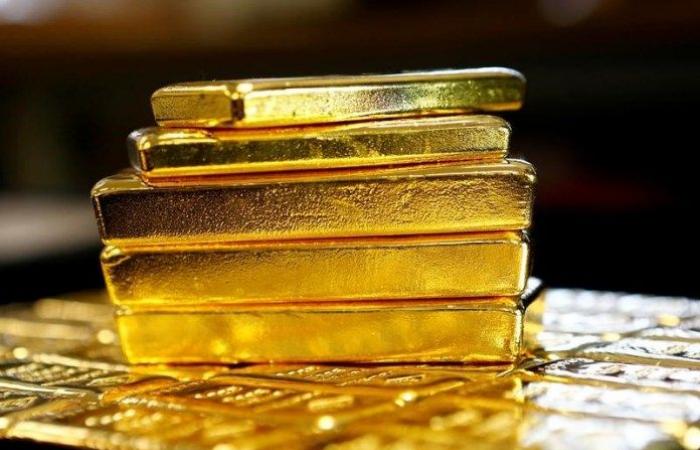 Gold prices fell on Thursday, under pressure from the US dollar,...