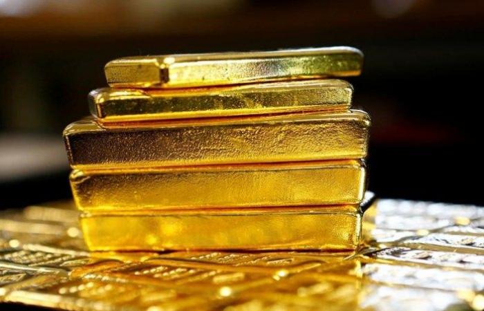 Gold prices fell on Thursday, under pressure from the US dollar,...