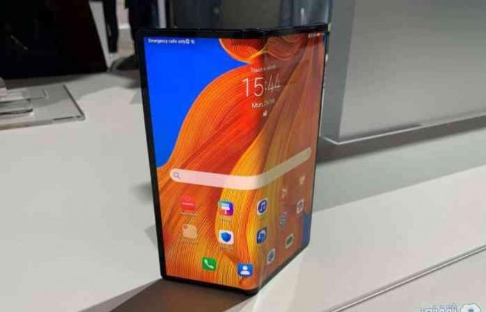 Huawei Mate Xs foldable phone specifications, features, disadvantages and price in...