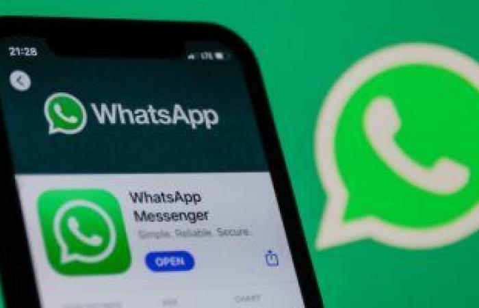 What does the “broadcast” feature in WhatsApp mean?
