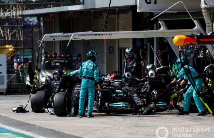 How Mercedes’ weakness cost Verstappen so dearly amid Hamilton’s rise in...