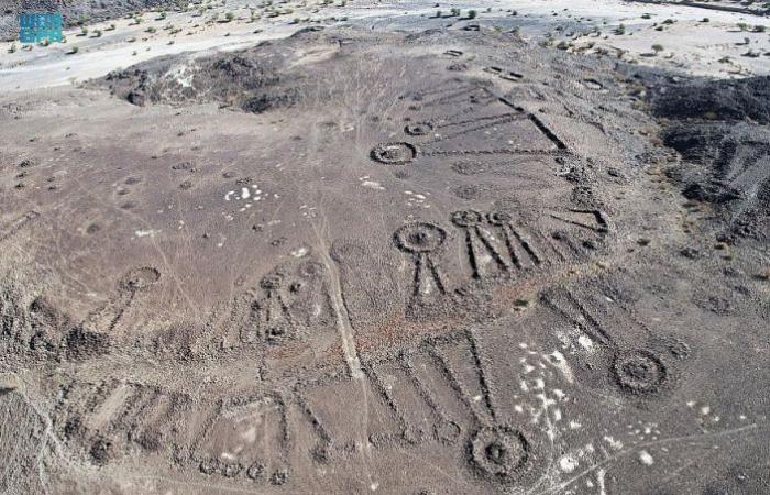 Saudi Arabia..mysterious “funeral corridors” reveal a 4,500-year-old network of roads northwest...