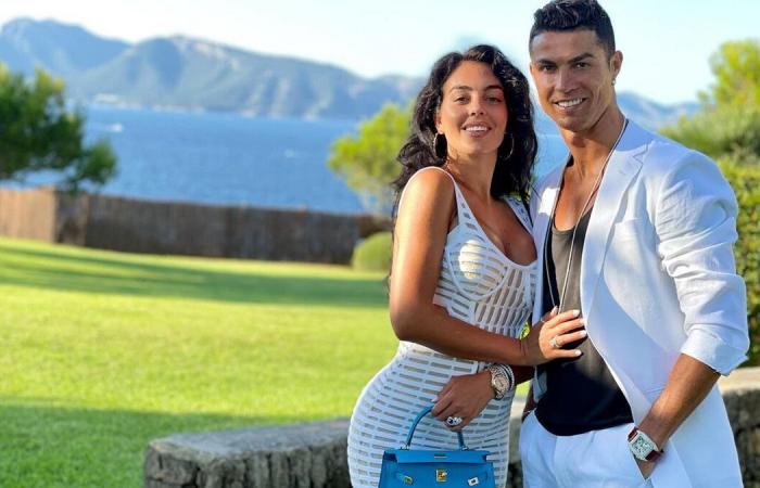 Cristiano Ronaldo reveals the date of his marriage to his girlfriend...