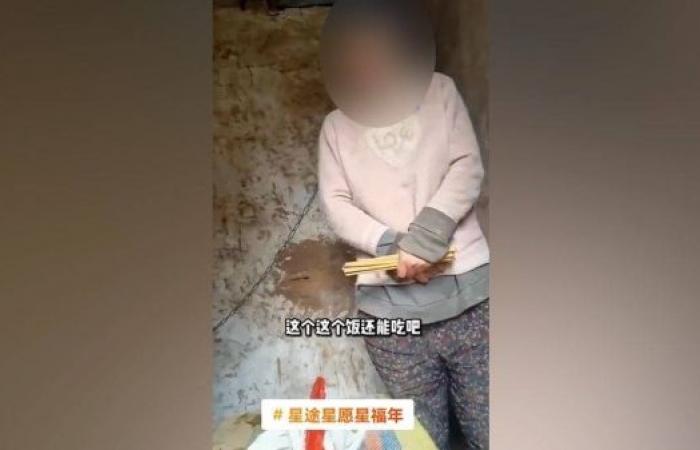 China arrests human traffickers in chained woman case