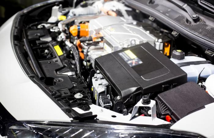 NRG matters — Porsche leads $400m investment in EV battery startup Group14; Solarwatt joins hands with Stiebel Eltron
