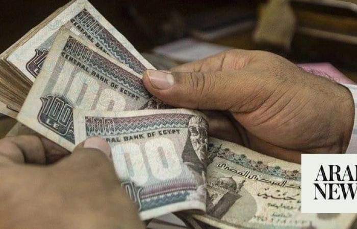 Foreign investors pour $925m into Egypt since Wednesday