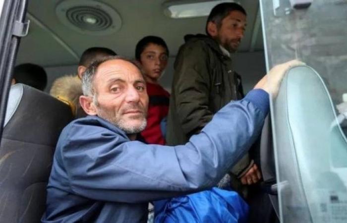 Thousands flee Nagorno-Karabakh as Armenia warns of ethnic cleansing risk
