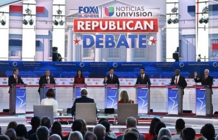 Trump rivals spar in unruly Republican debate