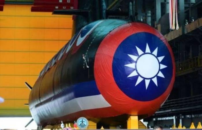 Haikun: Taiwan unveils new submarine to fend off China