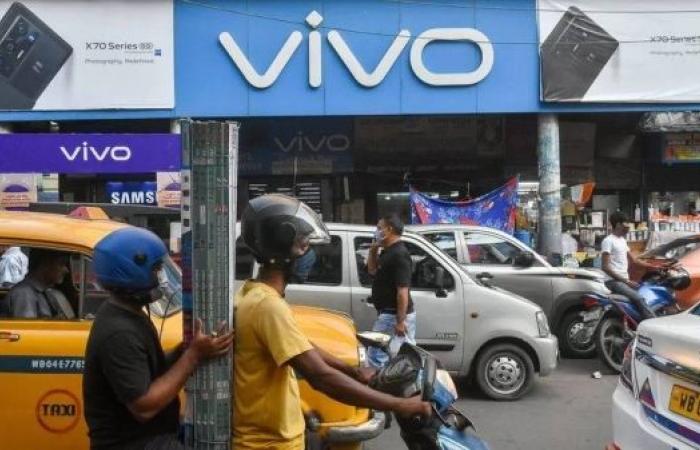 India arrests Chinese employee of smartphone maker Vivo