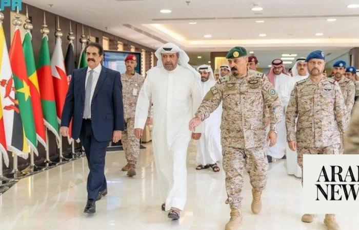 Kuwaiti defense minister visits Riyadh counterterror coalition HQ