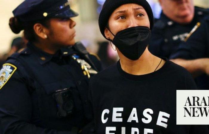New York police arrest hundreds at Jewish protest urging Gaza cease-fire