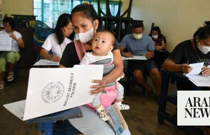 Three people killed as Filipinos vote in village polls