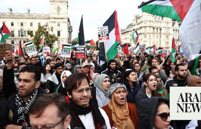 Five charged after pro-Palestinian protests in London