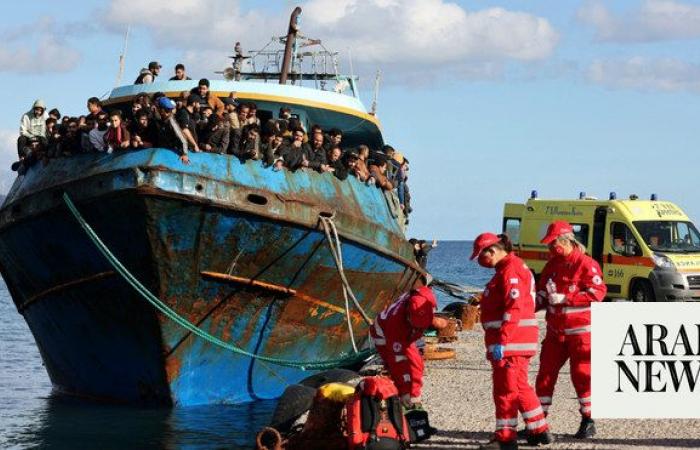 Migrant protest at Rhodes port causes chaos