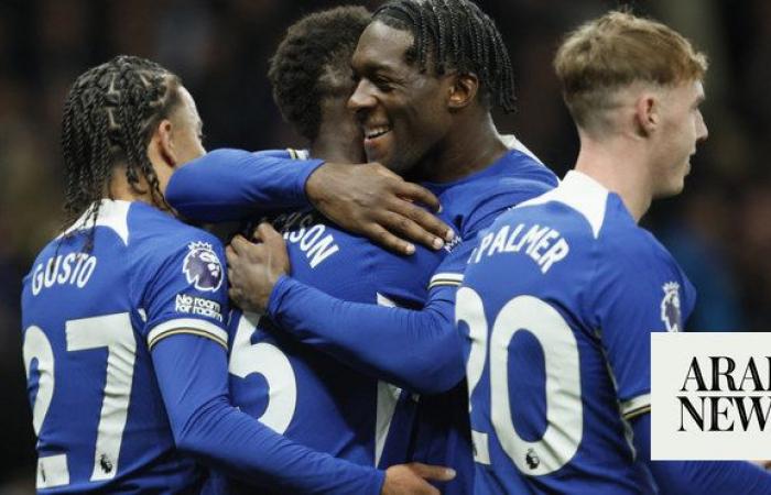 Jackson treble fires Chelsea to chaotic victory over nine-man Spurs