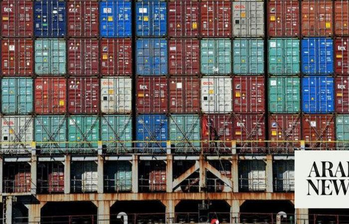 Afghanistan urges Pakistan to release 1,000s of containers from port