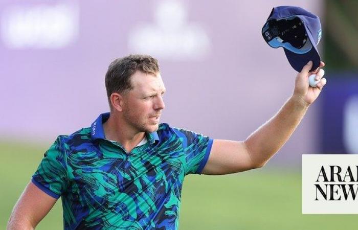 Matt Wallace hits career-best 12-under round to lead DP World Tour Championship
