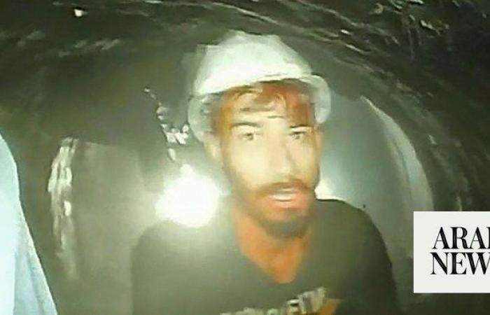Indian workers trapped in tunnel for 10 days seen on camera