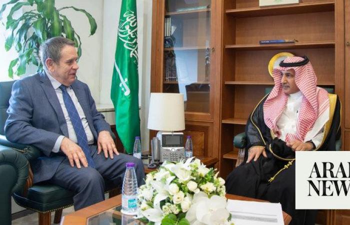 Saudi deputy minister receives Russian, Turkish envoys