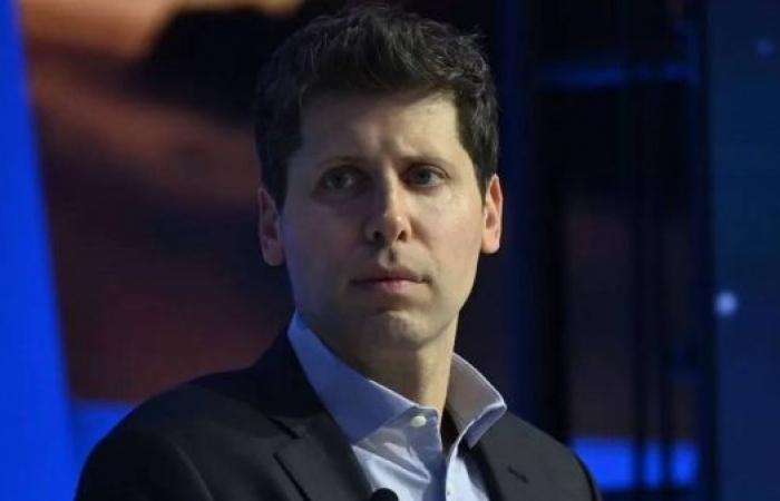 Ousted OpenAI boss Sam Altman to return days after being sacked