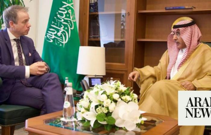 Saudi minister meets Canadian official in Riyadh