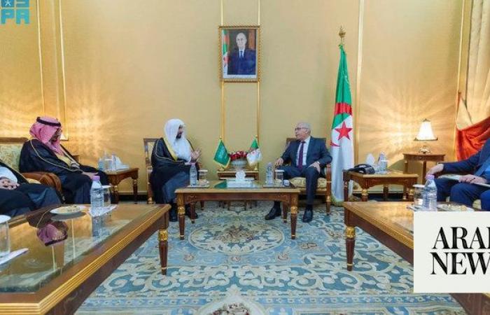 Saudi, Algerian justice ministers meet in Algiers, sign executive program