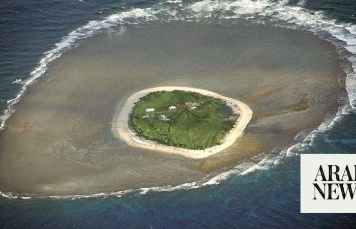 Philippines builds new coast guard station on island in South China Sea