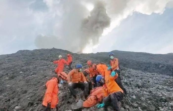 Mount Marapi: Indonesia volcano death toll rises to 22