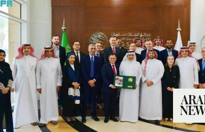 Saudi aid chief meets World Bank Group delegation in Riyadh