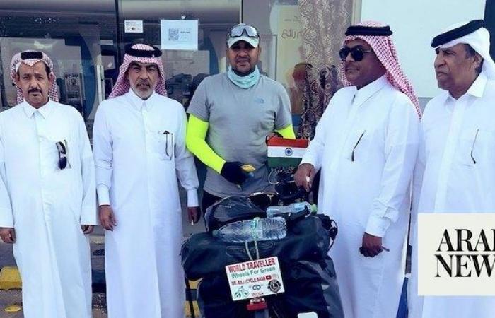 Indian doctor cycling the world ‘overwhelmed’ by Saudi hospitality