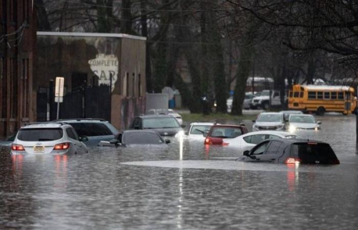 At least 4 dead in US after powerful Northeast storm knocks out power, floods roads 