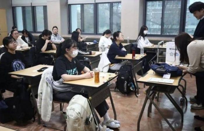 South Korean students sue government after teacher ends exam 90 seconds early
