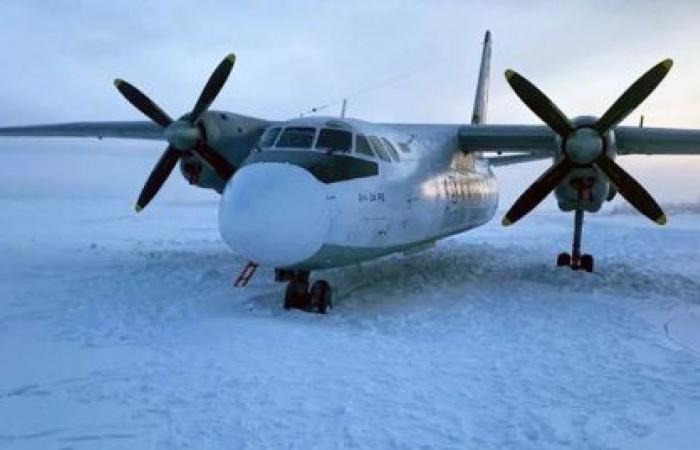 Russian passenger plane lands on frozen river by mistake